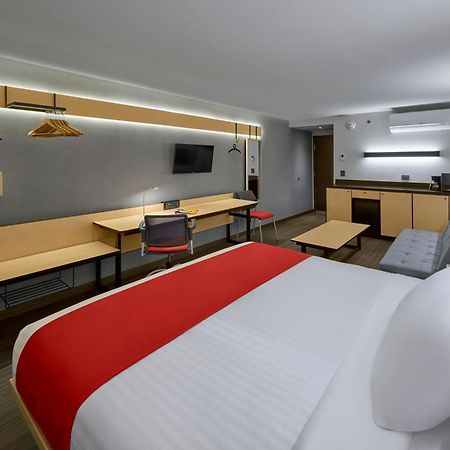 City Express By Marriott Ciudad Victoria Bagian luar foto