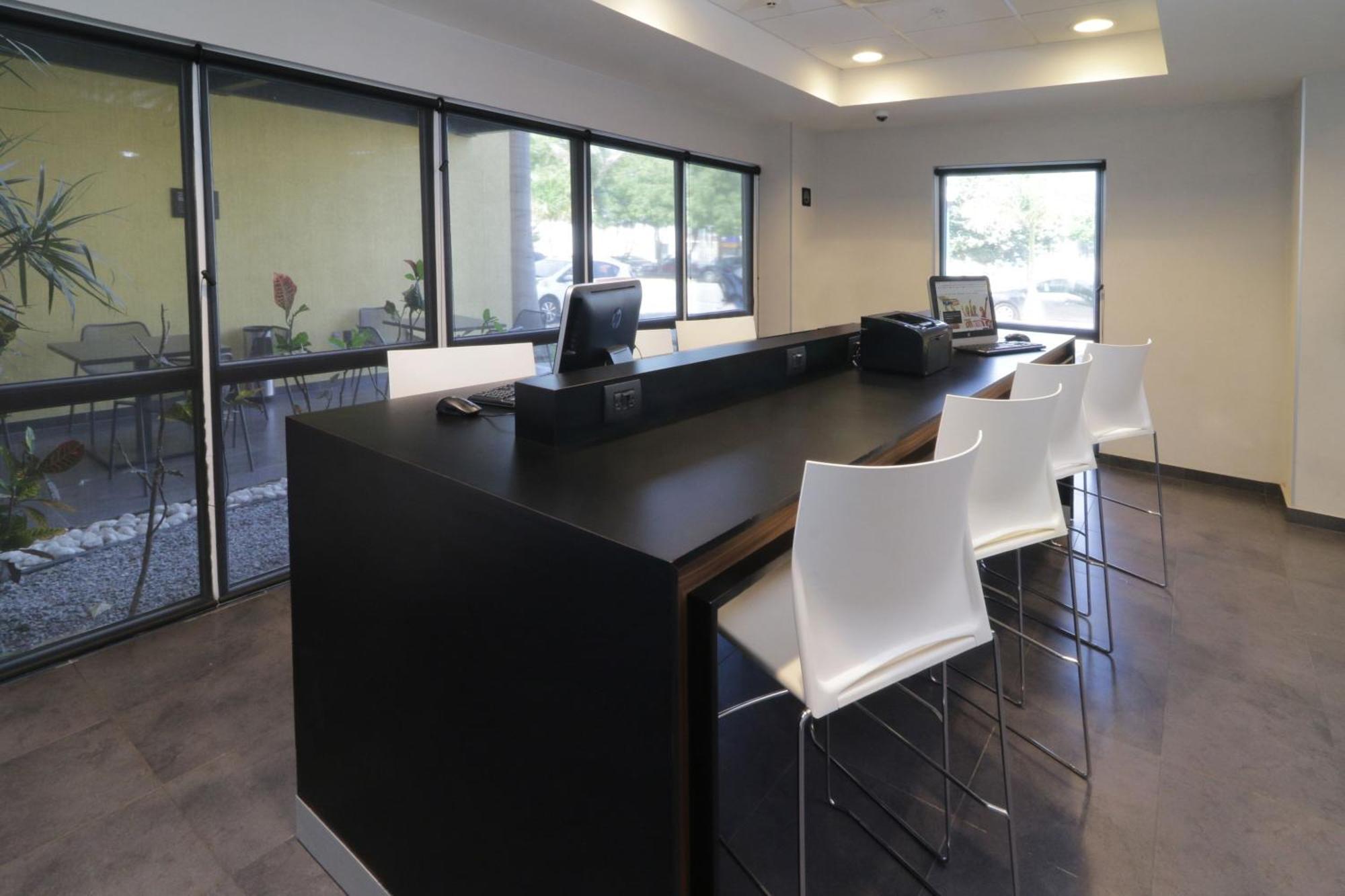City Express By Marriott Ciudad Victoria Bagian luar foto